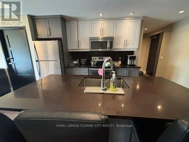 1002 - 330 Phillip Street S — photo 7 of 10