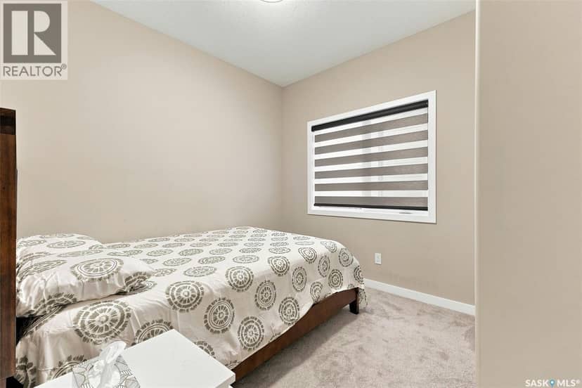 8718 Wheat CRESCENT — photo 10 of 35