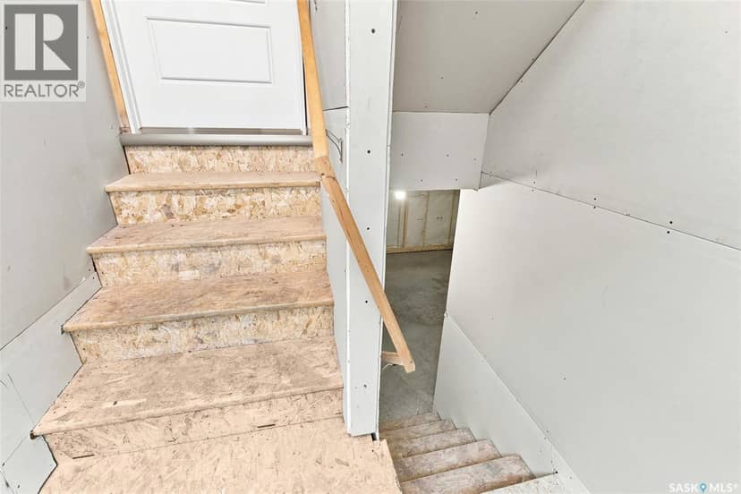 8718 Wheat CRESCENT — photo 28 of 35