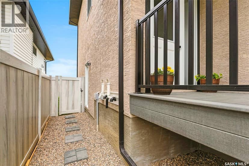 8718 Wheat CRESCENT — photo 34 of 35
