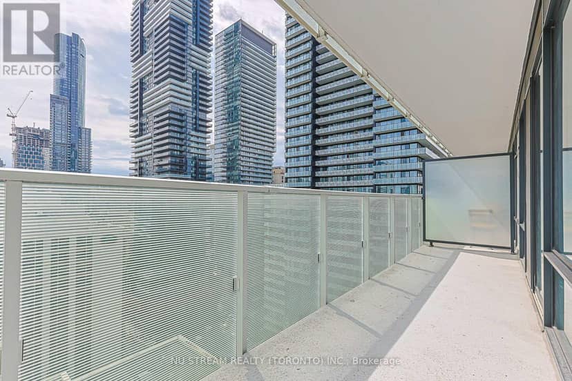 1710 - 501 Yonge Street — photo 26 of 40
