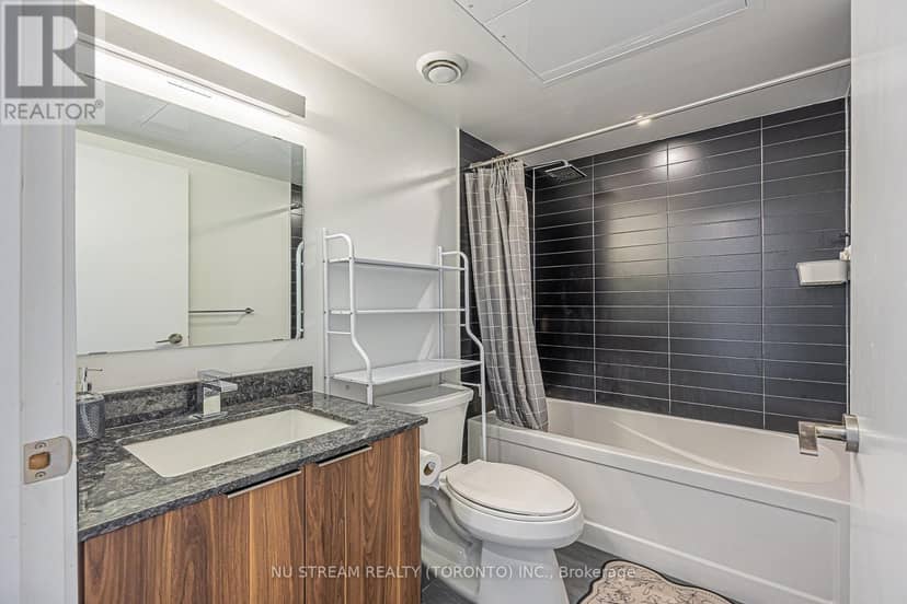 1710 - 501 Yonge Street — photo 37 of 40