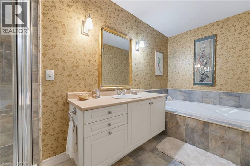 655 PARK Road N Unit# 21 — photo 14 of 35