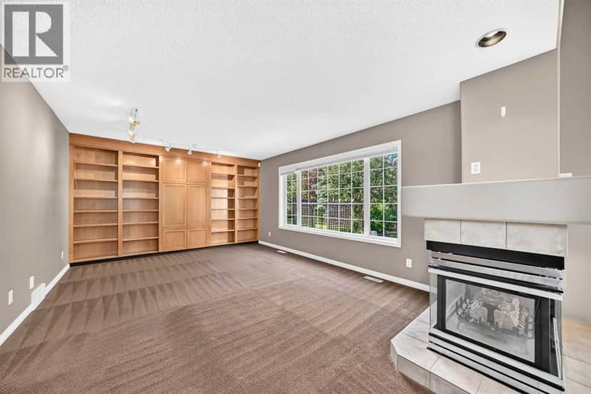 180 Hamptons Terrace NW — photo 15 of 40