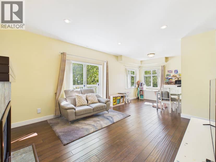 141 7388 MACPHERSON AVENUE, Burnaby