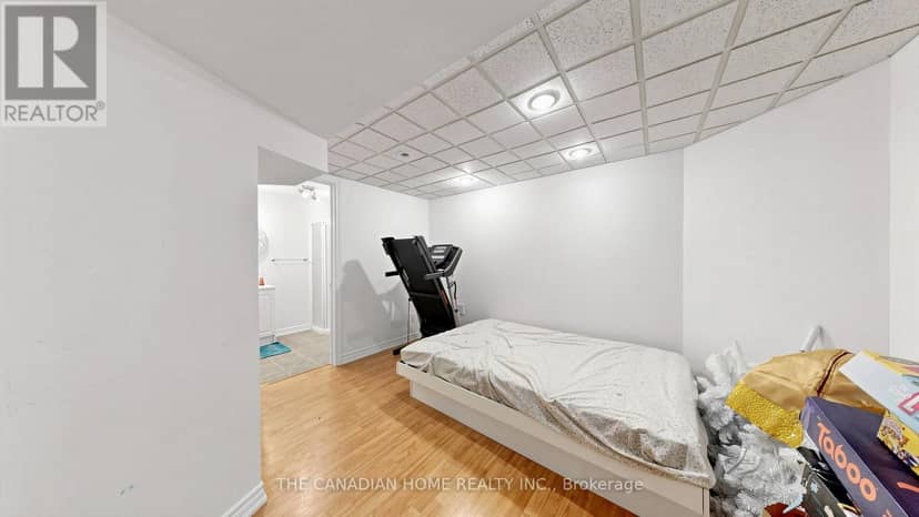 68 Banington Crescent — photo 33 of 40