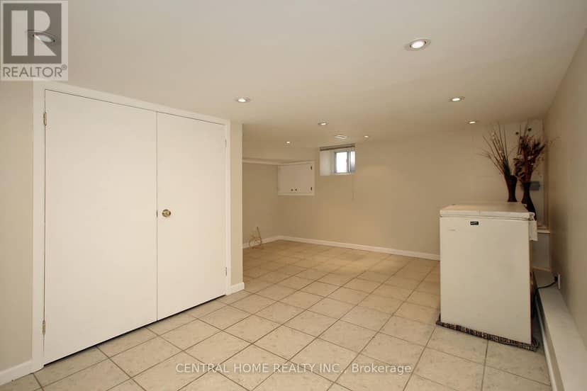 106 Carlaw Avenue — photo 20 of 22
