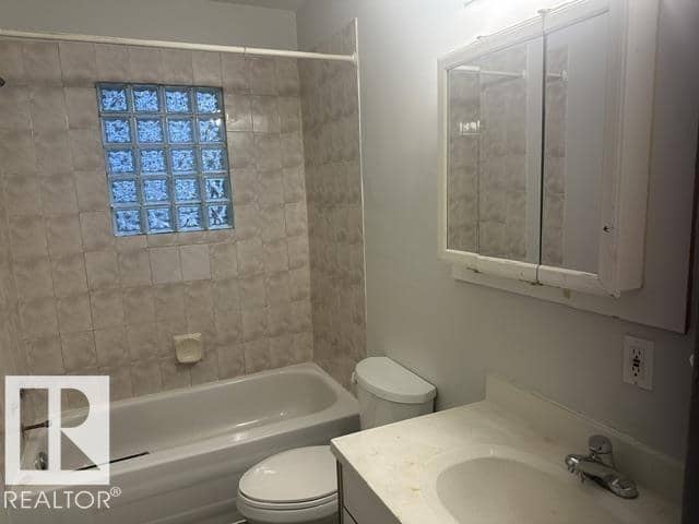 11026 155 ST NW — photo 23 of 32
