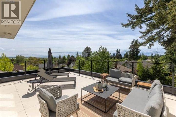 2 5061 BLENHEIM STREET, Vancouver