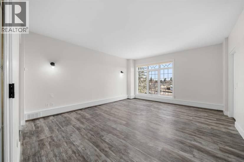 602, 505 Canyon Meadows Drive SW, Calgary, photo 3
