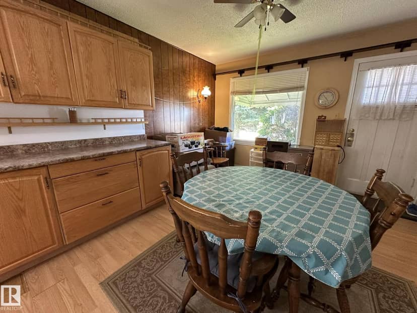 291 White Earth ST, Smoky Lake Town, photo 7