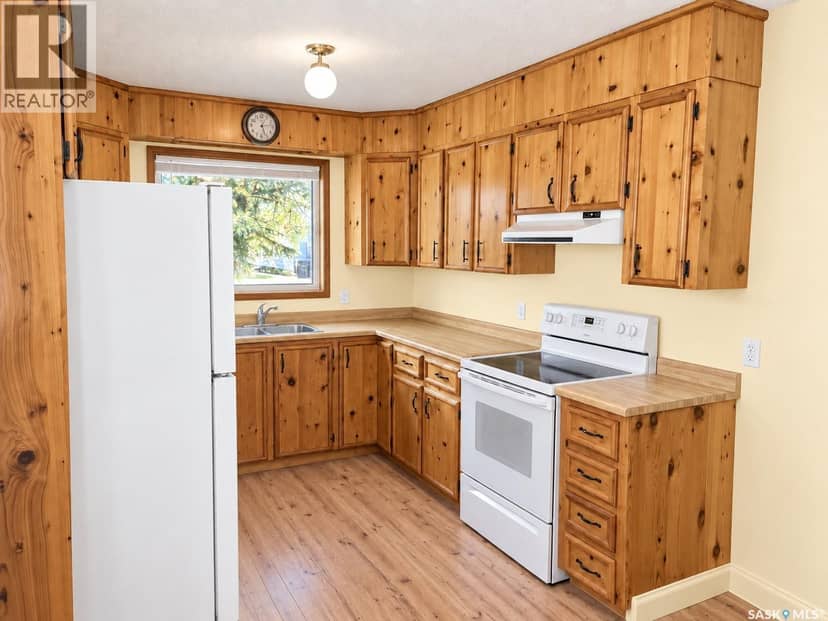 151 Memorial Drive, Spiritwood, photo 6