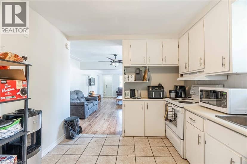 1519 HOWLAND Avenue — photo 17 of 40