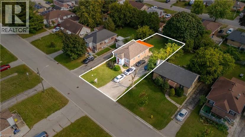 1519 HOWLAND Avenue — photo 3 of 40
