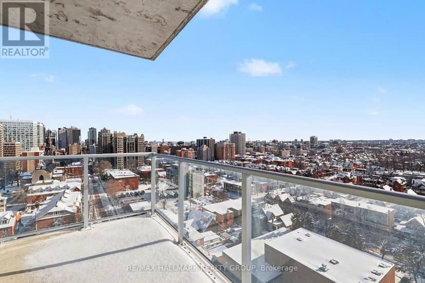 1412 - 255 Bay Street — photo 12 of 20