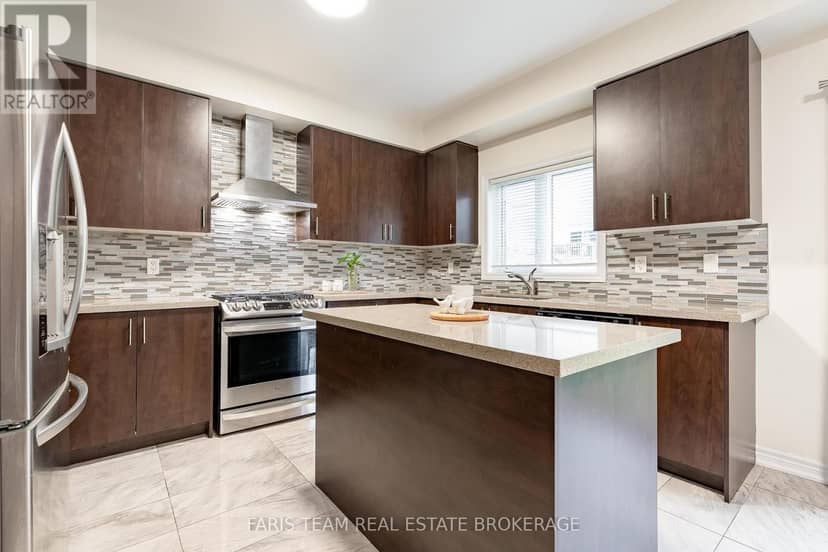 1284 Harrington Street, Innisfil, photo 6