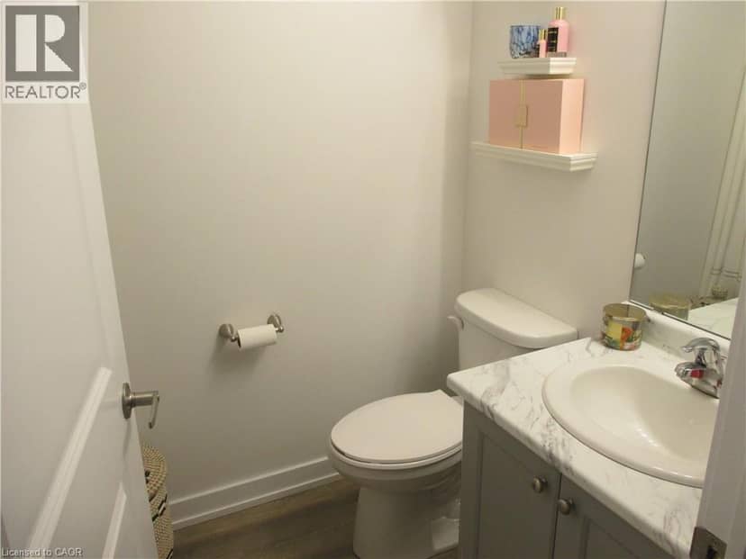 5055 GREENLANE Road Unit# 533 — photo 9 of 40