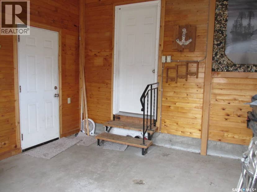 Choiceland acreage — photo 15 of 40