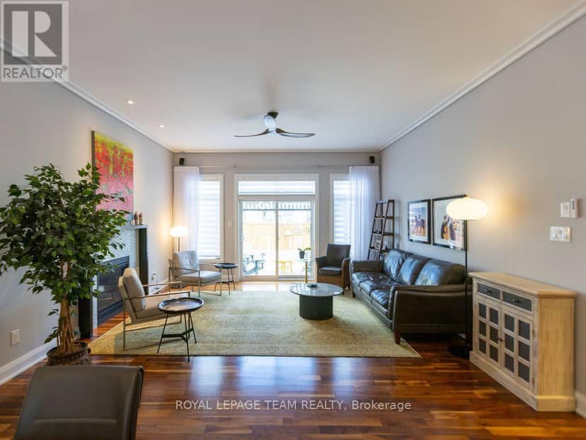 729 Carnelian Crescent — photo 14 of 38