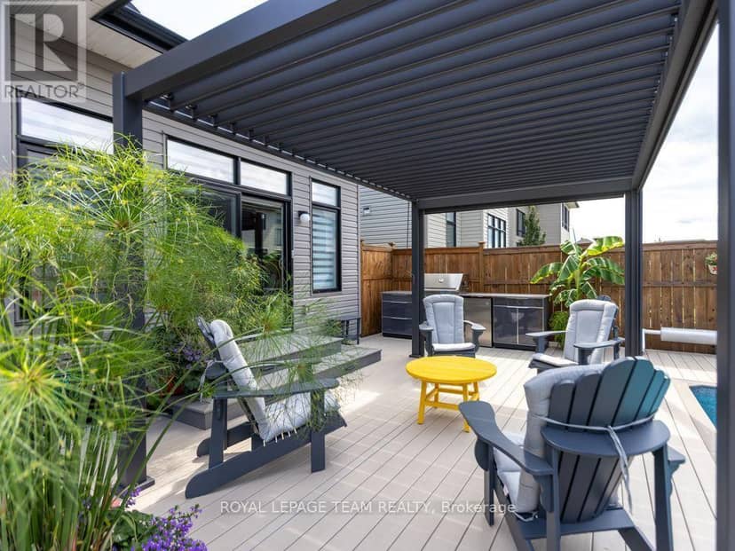 729 Carnelian Crescent — photo 31 of 38