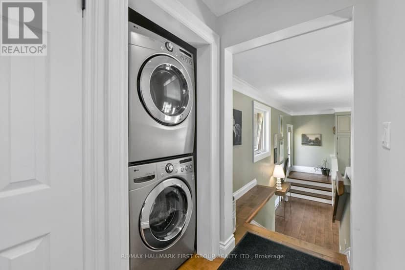 3311 Burnham Street N — photo 17 of 40