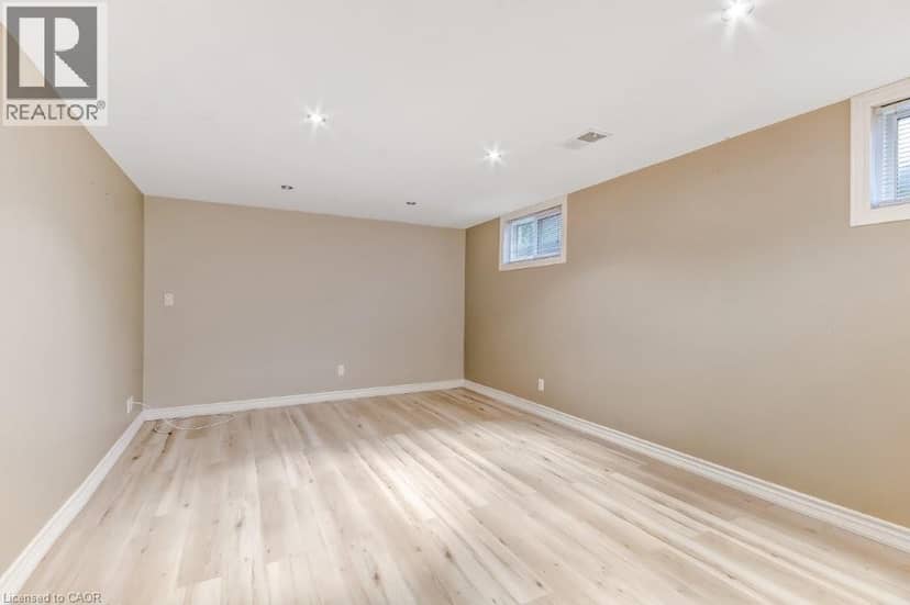 74 SCRIMGER Avenue — photo 13 of 29