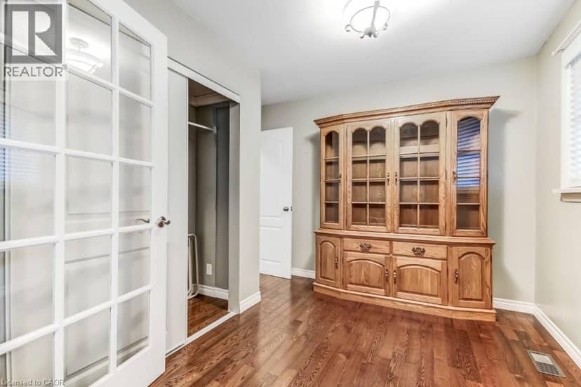 74 SCRIMGER Avenue — photo 5 of 29