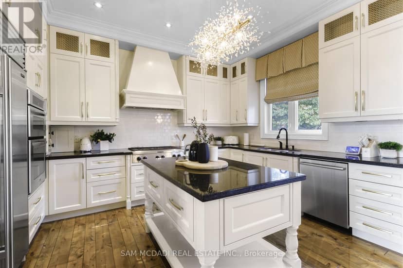 950 Fredonia Drive — photo 10 of 40