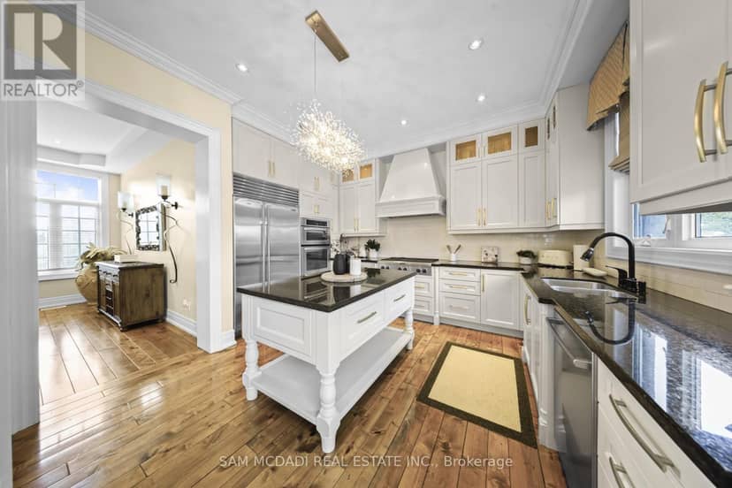 950 Fredonia Drive — photo 9 of 40