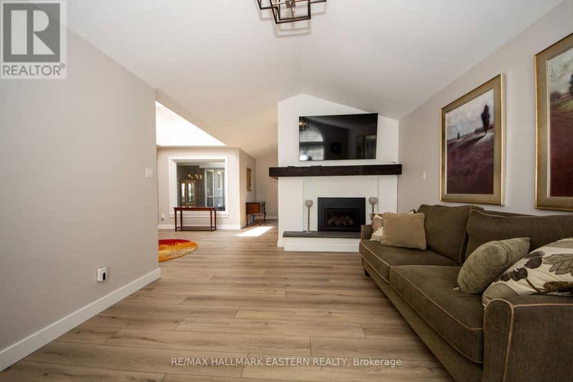 36 Russell Hill Road — photo 5 of 30