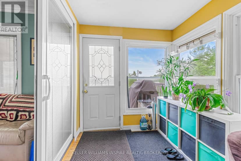 2526 Sheffield Long Lake — photo 22 of 40