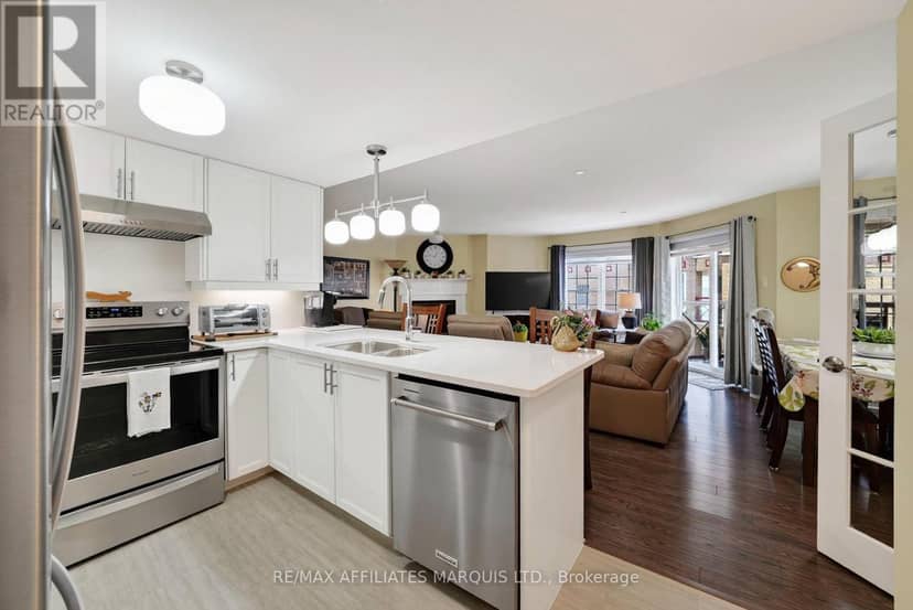 304 - 331 Water Street W — photo 18 of 40