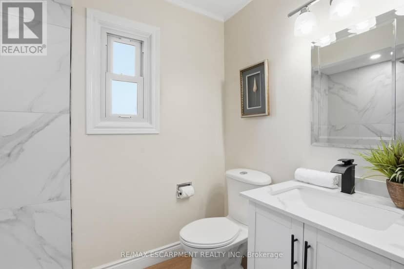 894 Garth Street — photo 16 of 39