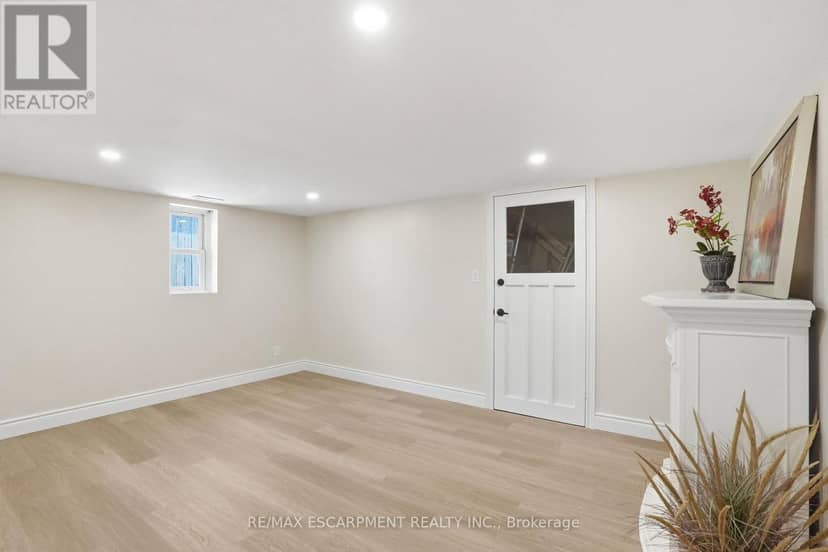 894 Garth Street — photo 25 of 39