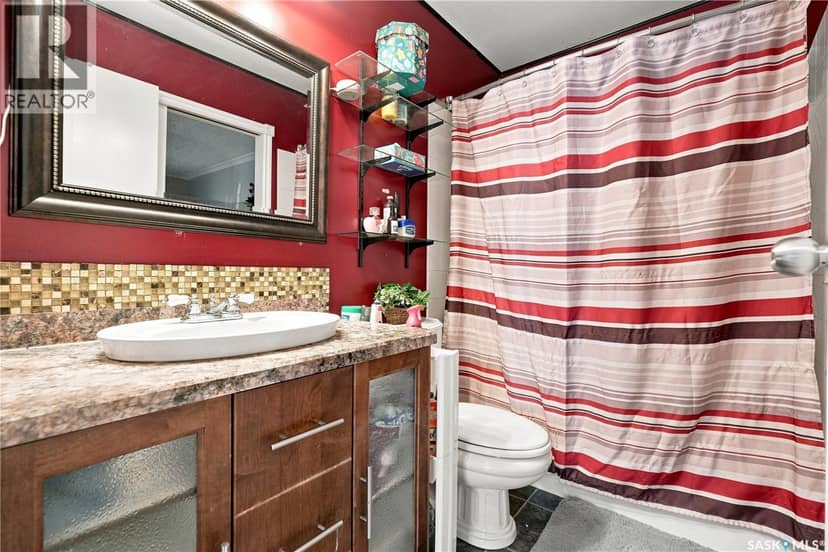 1423 Junor AVENUE — photo 13 of 31
