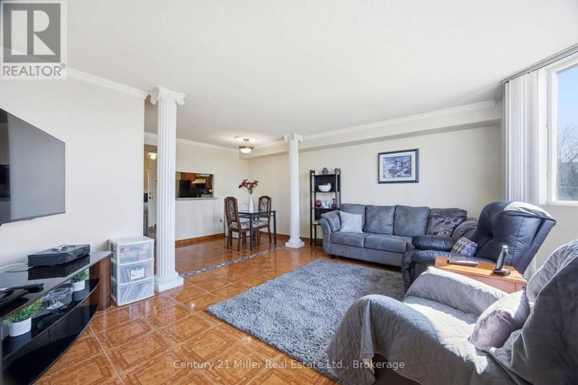 411 - 3845 Lake Shore Boulevard W — photo 14 of 33