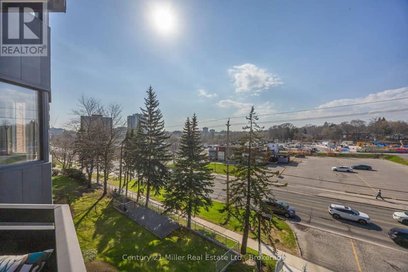 411 - 3845 Lake Shore Boulevard W — photo 25 of 33