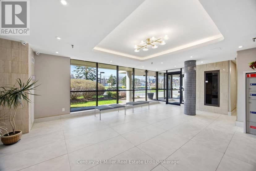 411 - 3845 Lake Shore Boulevard W, Toronto, photo 4