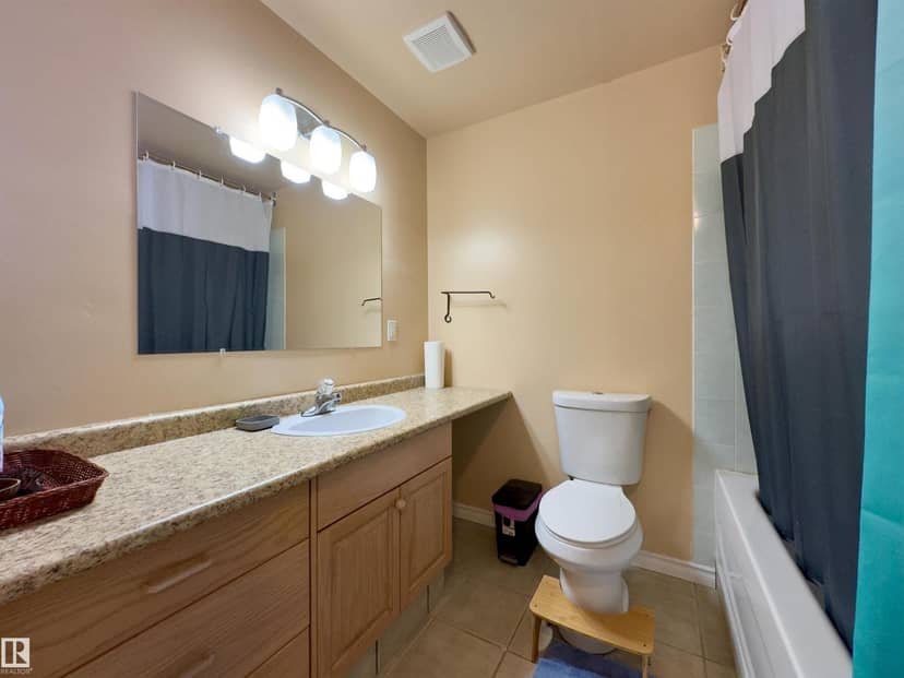 4844 47 AV — photo 31 of 39
