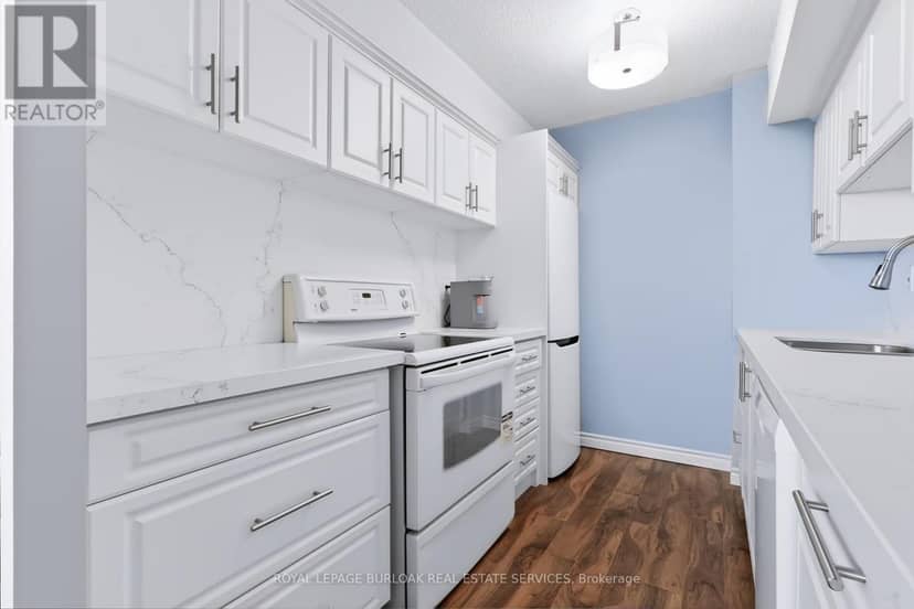 1217 - 700 Dynes Road, Burlington, photo 5