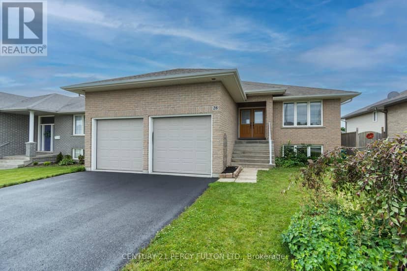 28 Freedom Crescent — photo 1 of 34