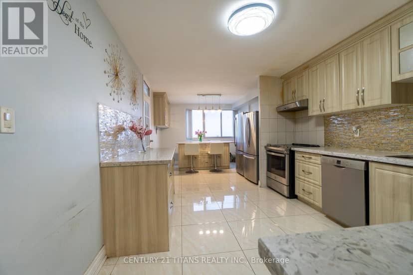 3001 - 3 Massey Square, Toronto, photo 6