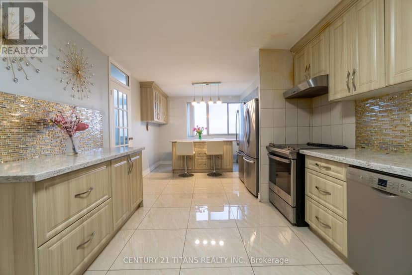 3001 - 3 Massey Square, Toronto, photo 7