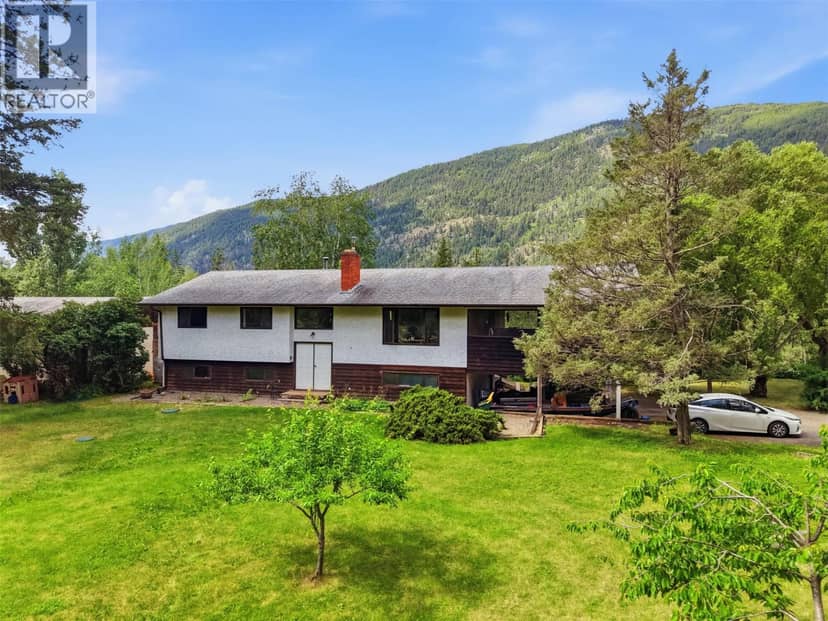 216 MCLURE FERRY Road, McLure