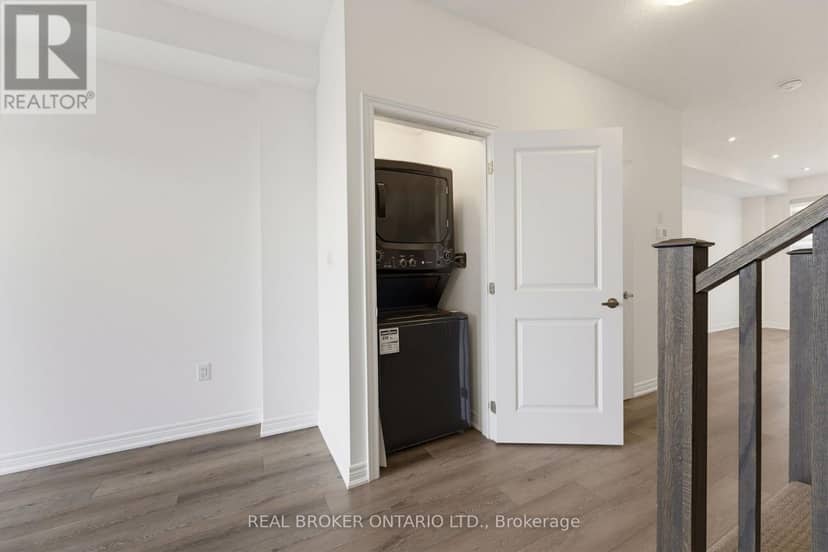 120 Court Drive — photo 13 of 40