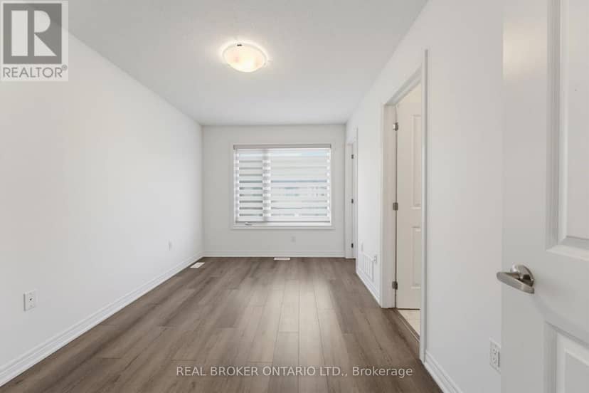 120 Court Drive — photo 15 of 40