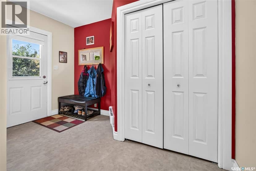 1129 1st AVENUE NE — photo 31 of 40