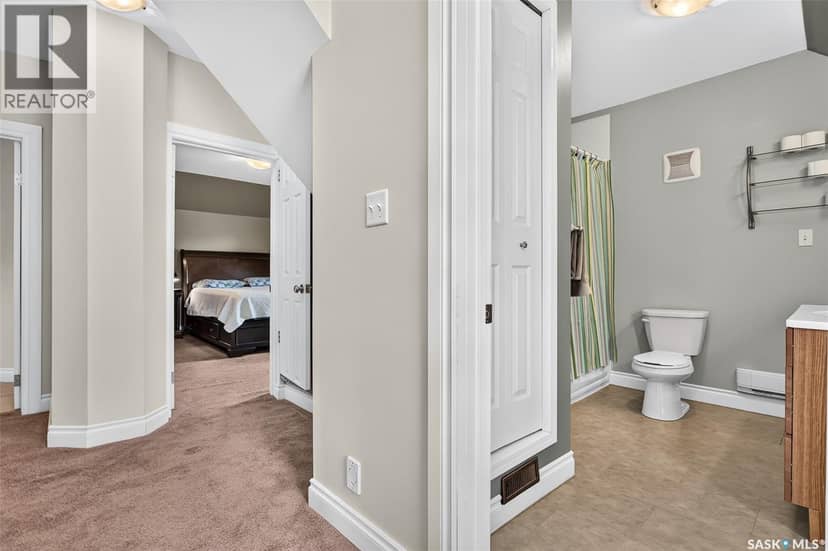 1129 1st AVENUE NE — photo 35 of 40