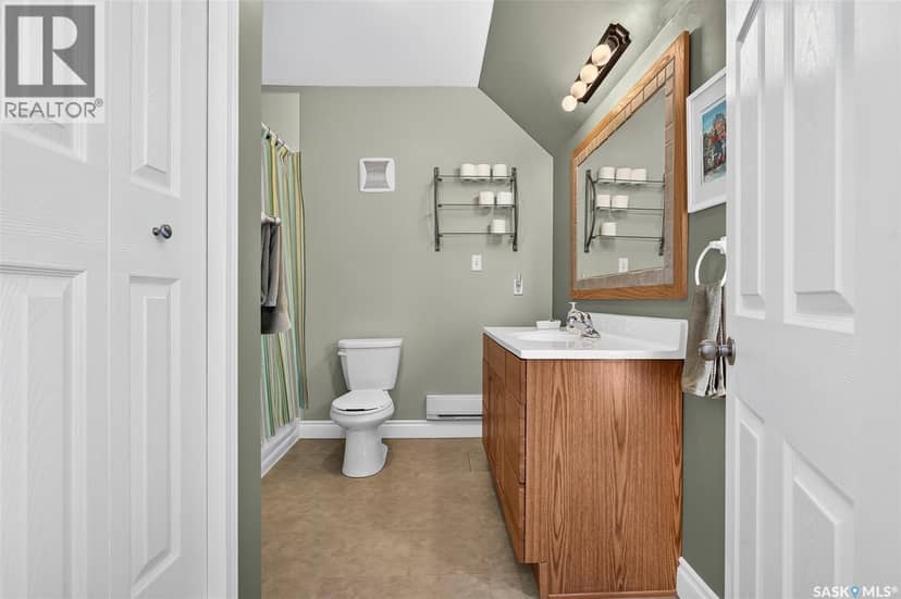 1129 1st AVENUE NE — photo 37 of 40