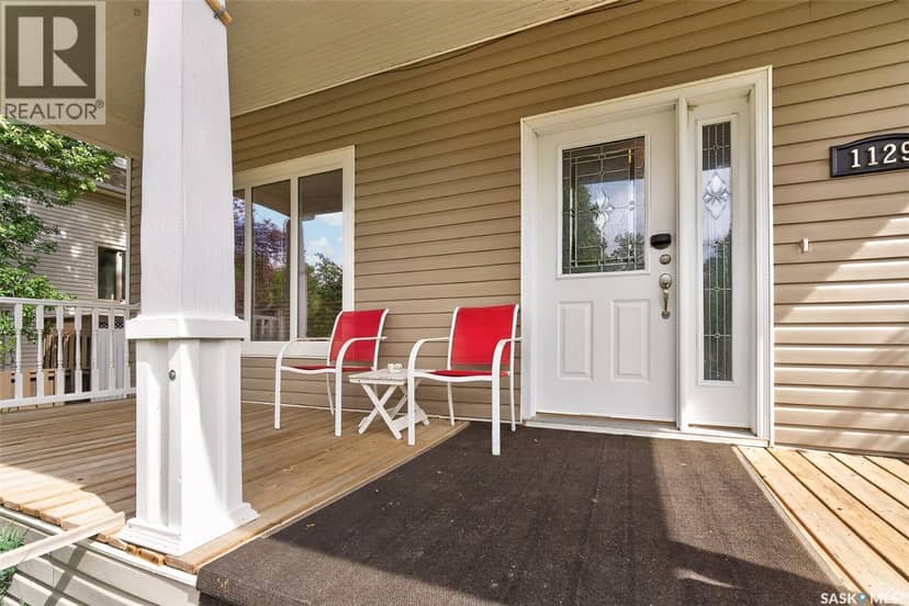 1129 1st AVENUE NE — photo 5 of 40